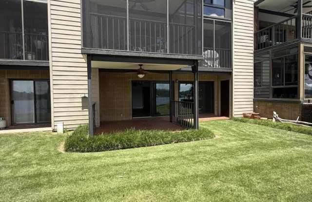 4336 Lakeshore Lane Gallery 2