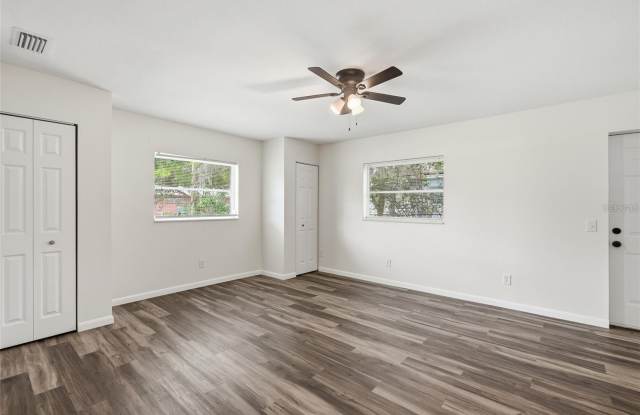 162 BRIDLE Path Gallery 4