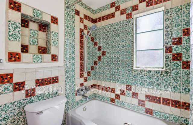 1137 W. Glenrosa Ave. photos photos