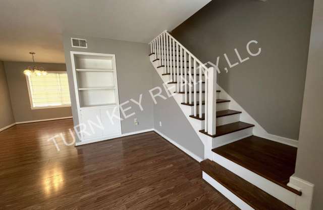 Condo for rent in Homewood *ACCEPTS SECTION 8* Gallery 3