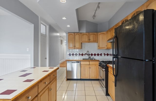 504 Talbot Ave - 504 Talbot Avenue, Boston, MA 02124