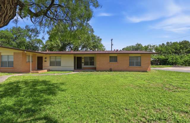 Prime North Central Location! photos photos Prime North Central Location! photos photos