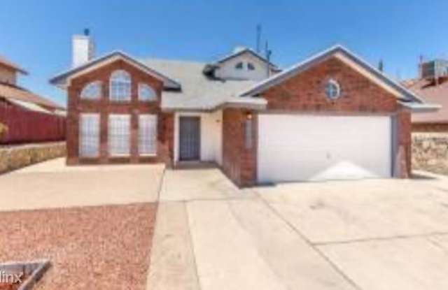 1393 John Phelan Dr - 1393 John Phelan Drive, El Paso, TX 79936