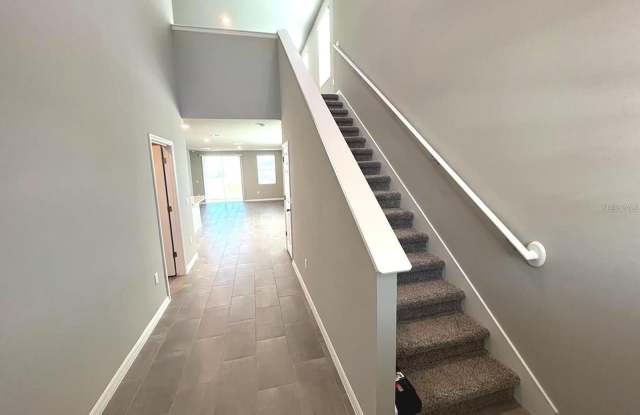 820 RIVERS CROSSING Street Gallery 2