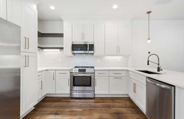 512 Ralph McGill Boulevard Northeast - 4 Gallery 4