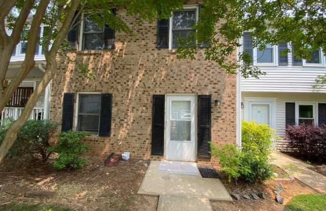 9 Providence Court - 9 Providence Court, Durham, NC 27705