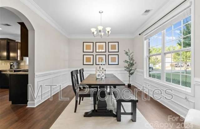 3042 Collin House Drive Gallery 3