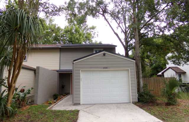 2134 ROSEWOOD Drive Gallery 4