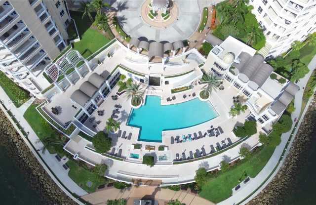 848 Brickell Key Drive Gallery 3