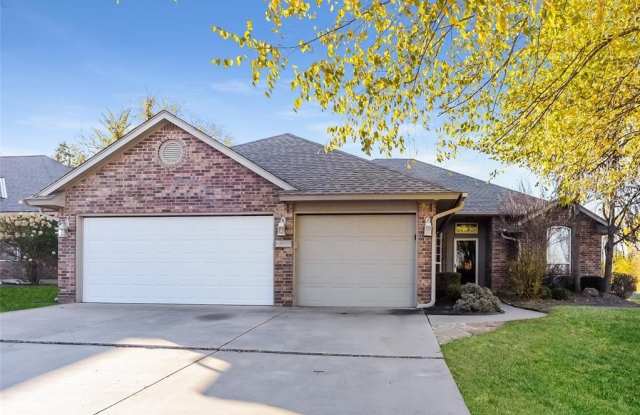 2100 NE 4th Street photos photos