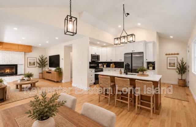 271 Adirondack Drive Gallery 4