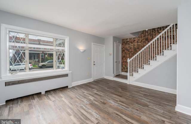 3050 MAYFIELD Avenue Gallery 2