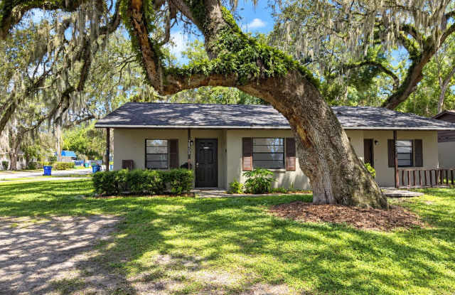 Move-In Ready 2BR/2BA Home with Modern Updates & Prime Zephyrhills Location! photos photos