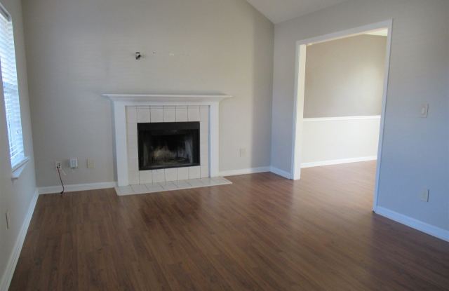 1115 Mercury Dr Gallery 2