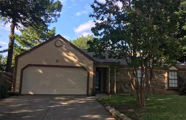2604 Cinnamon Court - 2604 Cinnamon Court, Euless, TX 76039
