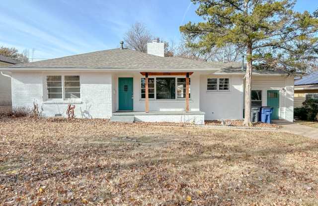 Midtown Tulsa: Stunning 4 bedroom 2 bathroom home photos photos