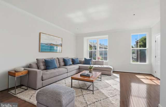 3550 SPRIGG Street S Gallery 2