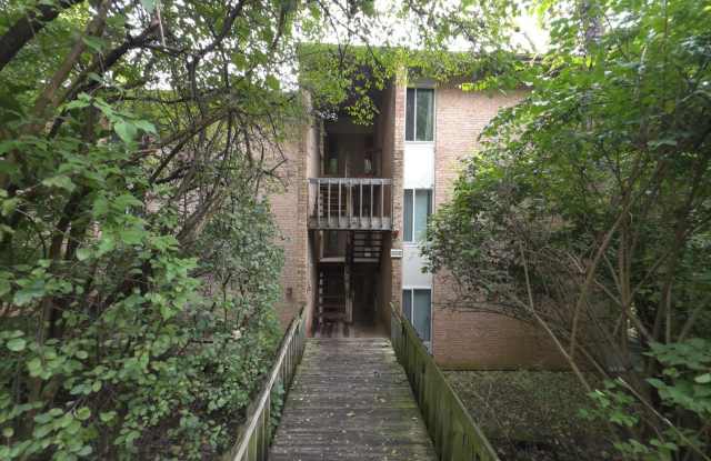 6008 Forest View Road Gallery 1