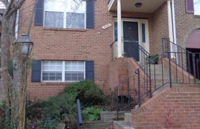 6021 HEATHERWOOD DRIVE - 6021 Heatherwood Drive, Franconia, VA 22310