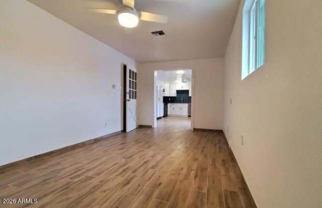 3710 E THUNDERBIRD Road Gallery 4