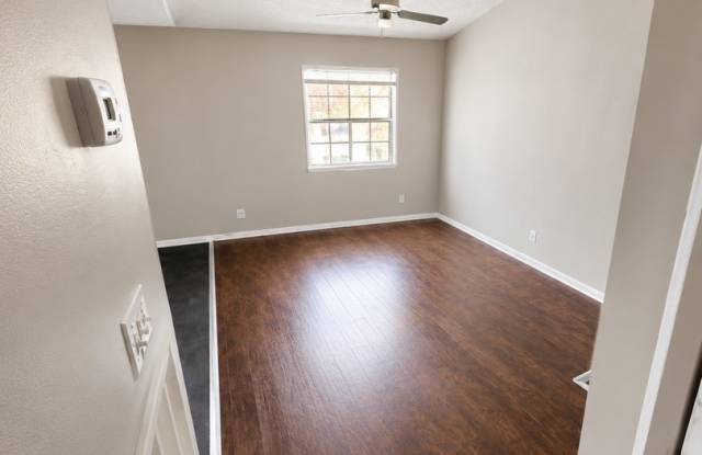Two bedroom, 1.5 bath condo in High Point Gallery 2