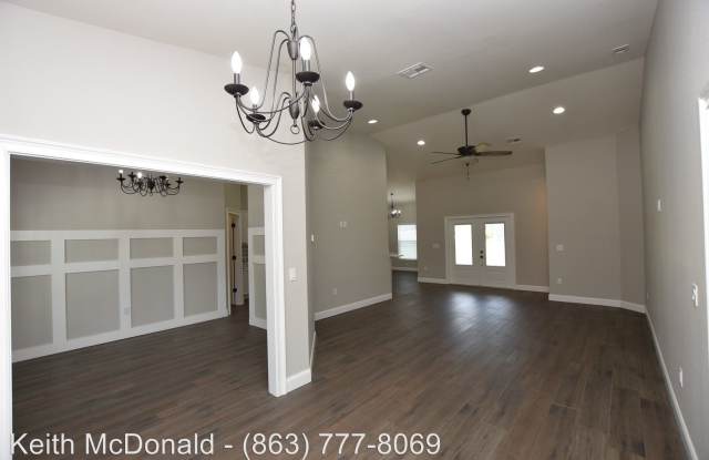 1937 Hallam Dr Gallery 4