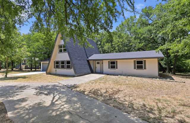 103 #A Calhoun Bend Gallery 3