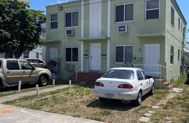 711 SW 21st Ave photos photos