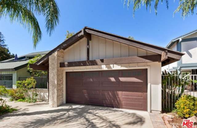 30712 Lakefront Dr Gallery 1
