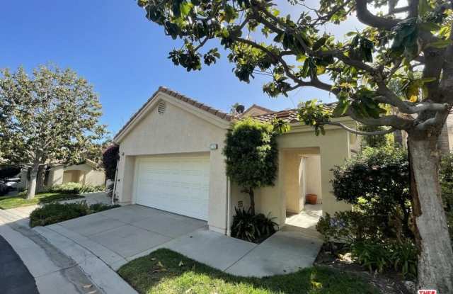 732 PALISADES DR photos photos