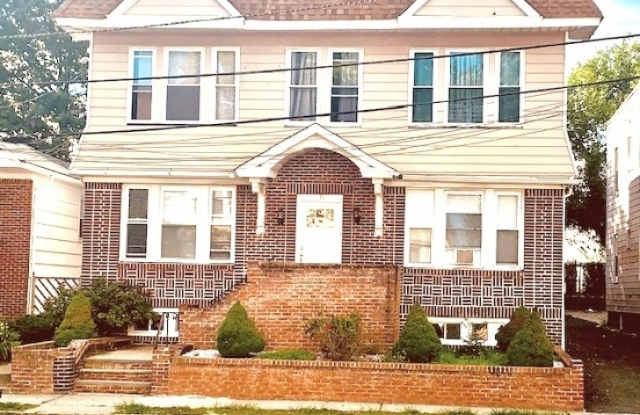 15 Nelson Pl - 15 Nelson Place, Essex County, NJ 07040