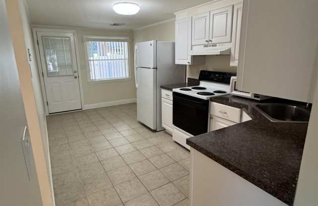 11 madison Avenue - 11 Madison Avenue, Rochester, NH 03867