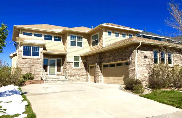 Stunning 4 Bedroom Home In Cross Creek area of Aurora photos photos