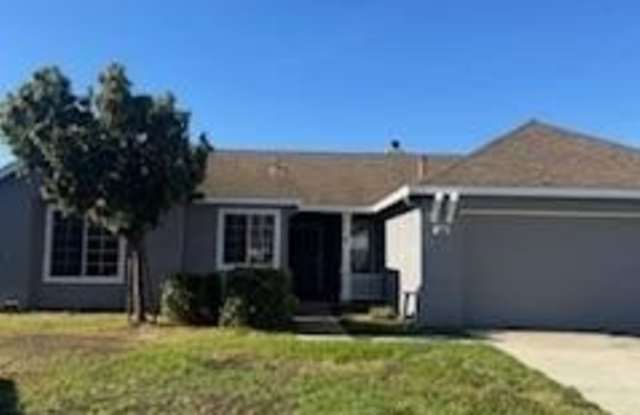 610 Portola CT photos photos