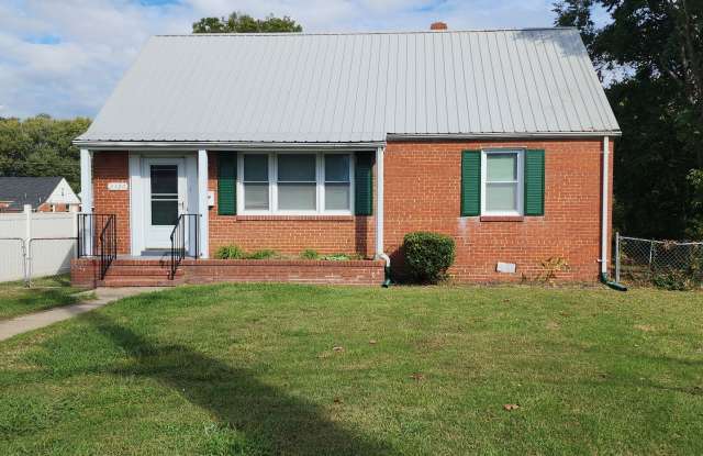 Incredible 3 Bedroom Ranch with Spacious 2 Car Garage! photos photos