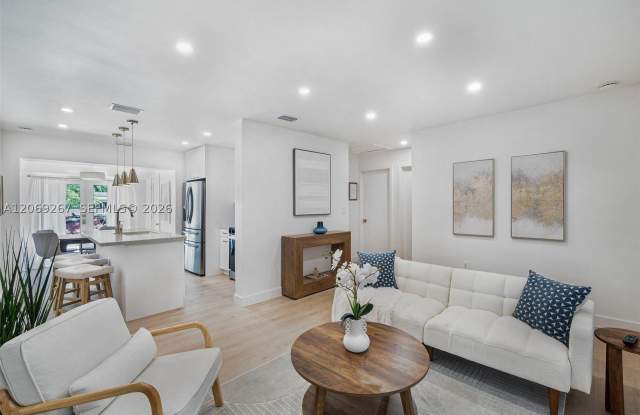 12325 NE 11th Pl Gallery 3