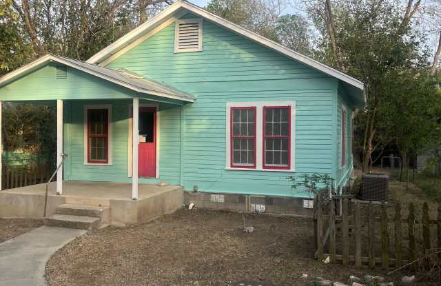 1025 Martin Luther King Dr photos photos