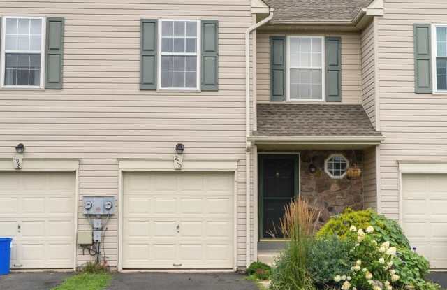 200 STRAWBERRY LANE photos photos