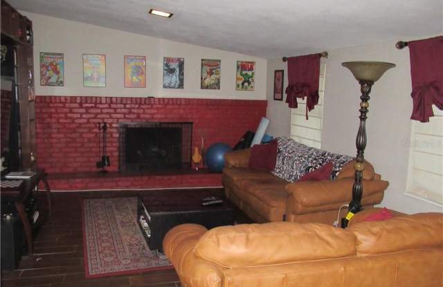 4199 NARVAREZ WAY S Gallery 3