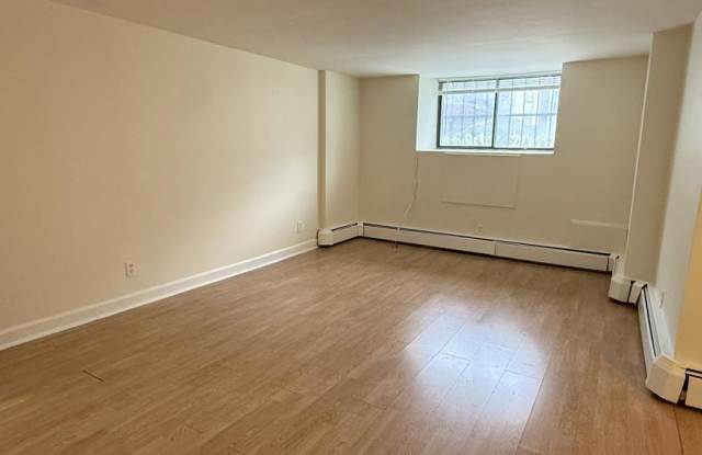 100 Lanark Rd. Gallery 1