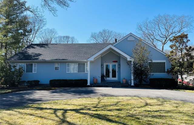 29 Bridle Path photos photos