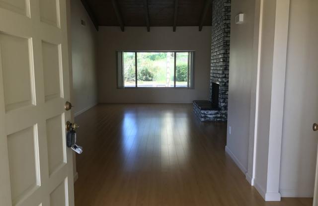 5829 Central Ave Gallery 2