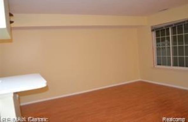 30334 NANTUCKET Drive Gallery 2