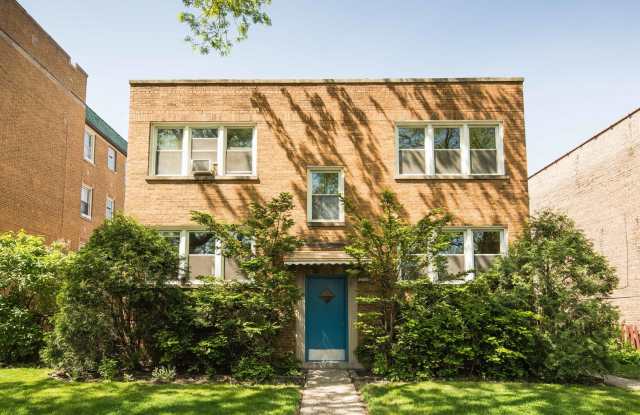 2718 W Farragut Avenue photos photos