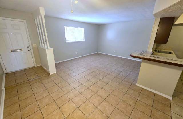 Spacious 1 Bed, 1 Bath Apartment in NW OKC Gallery 4