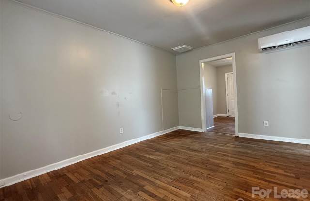 102 E Bradley Street Gallery 4
