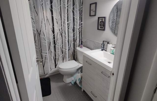 2110 Seaman Rd photos photos