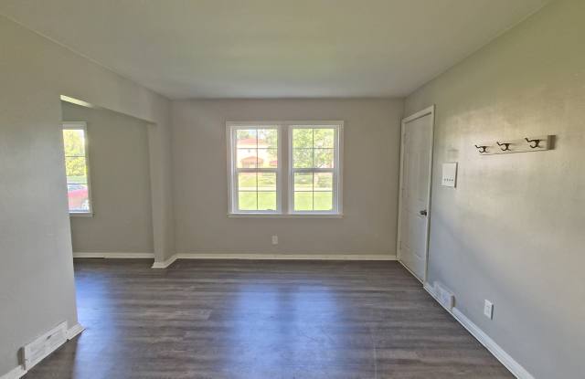 4230 Chester Drive Gallery 2