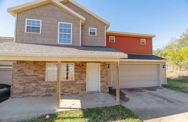 4 Bedroom 2.5 Bath Townhome near Centennial Park! photos photos