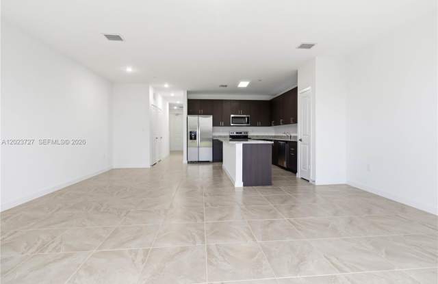 22348 Southwest 115th Court Gallery 1